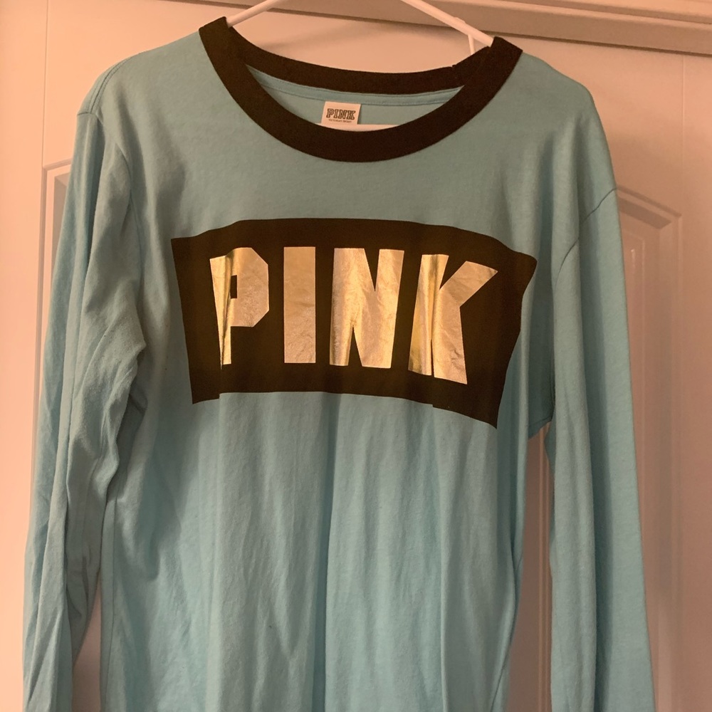 Like New Pink long sleeve shirt with gold letters